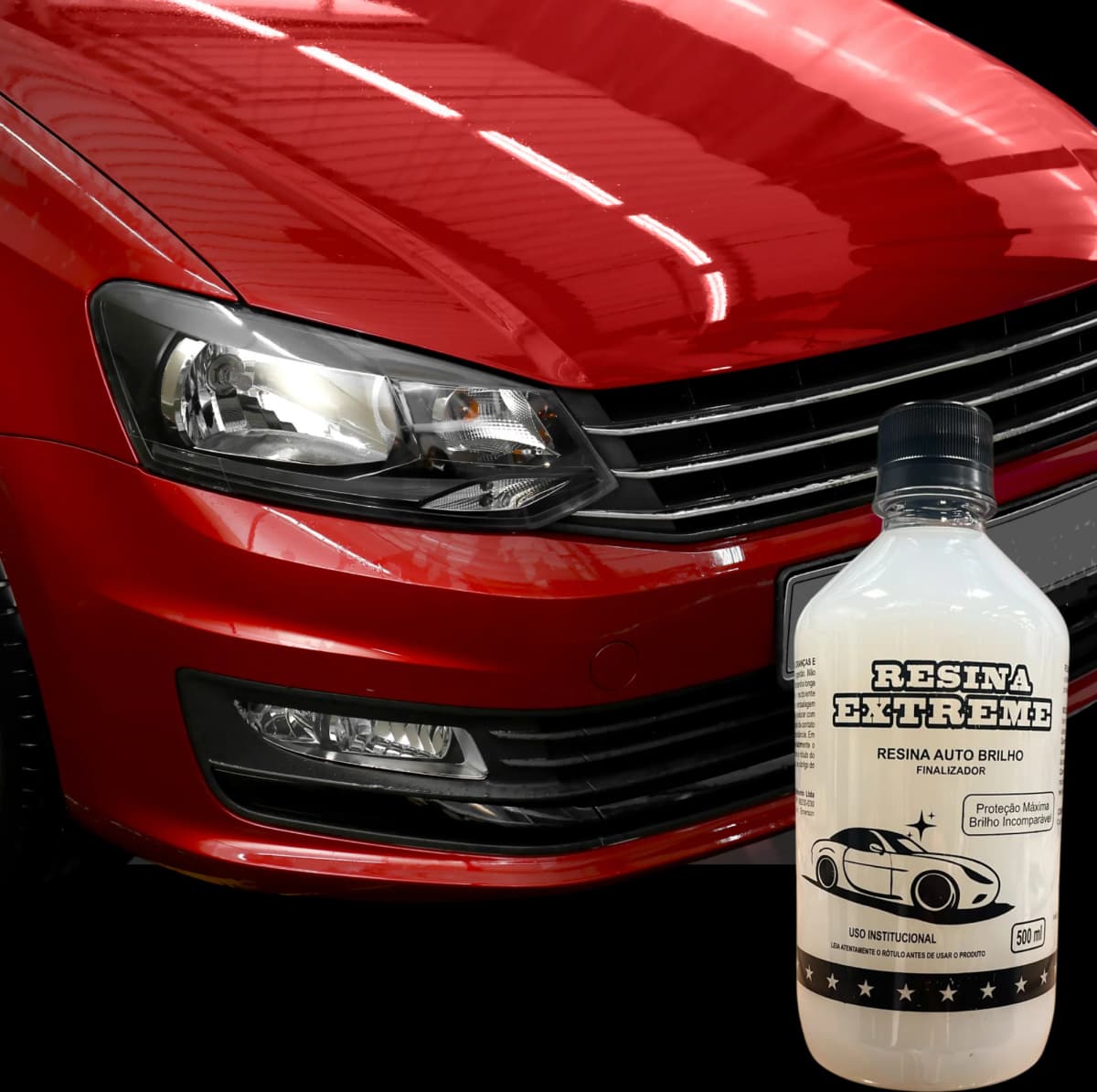 Carro vermelho com brilho espelhado ao lado do frasco da Resina Extreme
